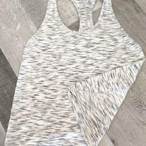 Lululemon train times tank